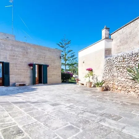 Apartment Antica Corte Appartament Acquarica